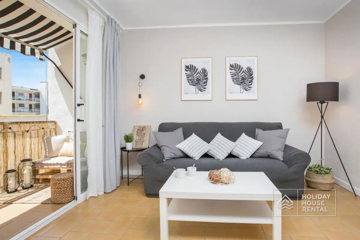 Cosy 3-Bedroom Apartment For 6-8 People Just 50M From The Beach Salou Exterior photo