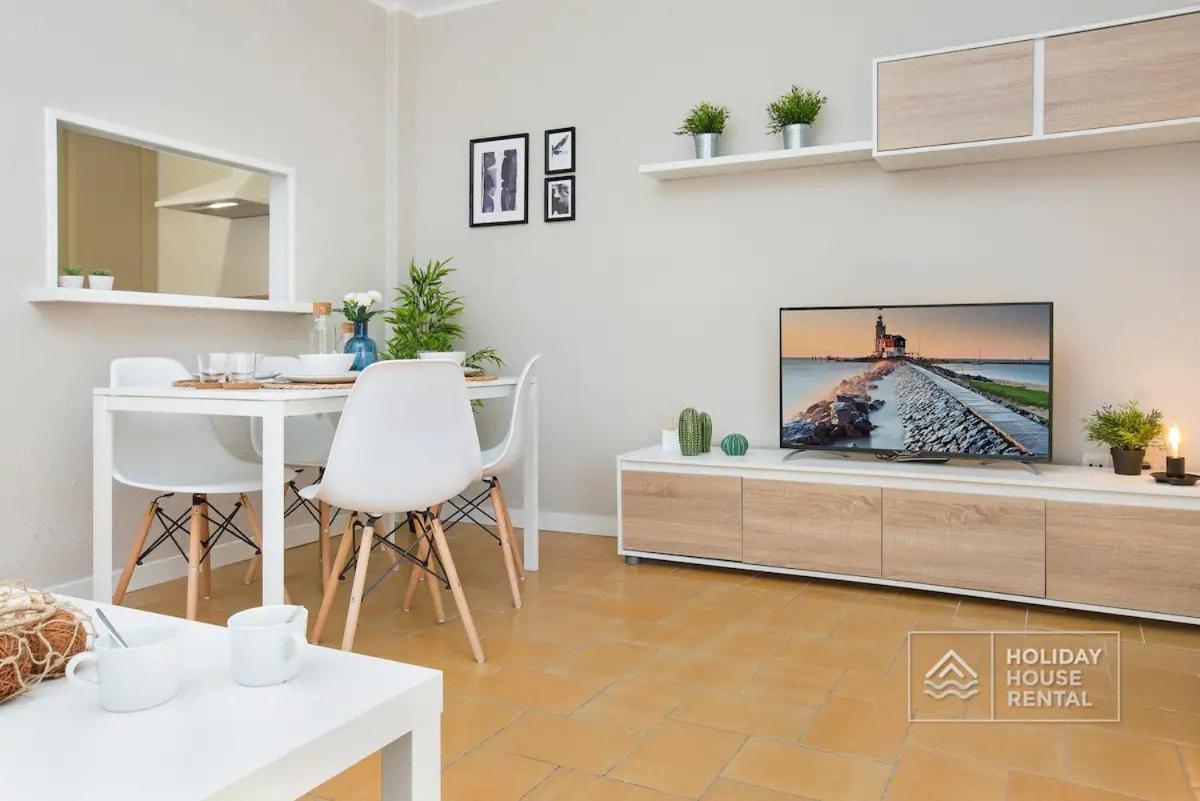 Cosy 3-Bedroom Apartment For 6-8 People Just 50M From The Beach Salou Exterior photo